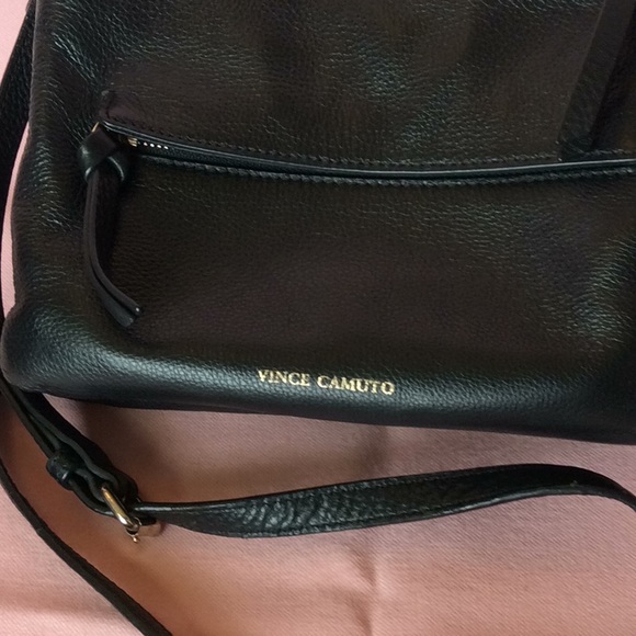 FINAL SALE PRICE Vince Camuto Buttery Black Leather Crossbody Bag - Picture 2 of 4
